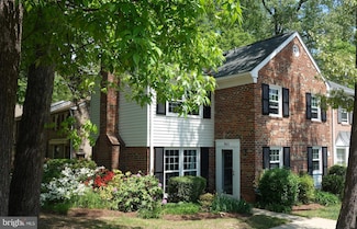 865 Azalea Dr Unit 26-865, Rockville, MD 20850