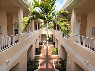 1096 Woodshire Ln Unit 205, Naples, FL 34105