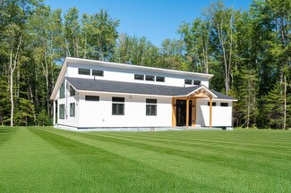 24 Newton Dr, Waterboro, ME 04061