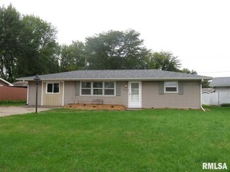 2314 12th St, Silvis, IL 61282