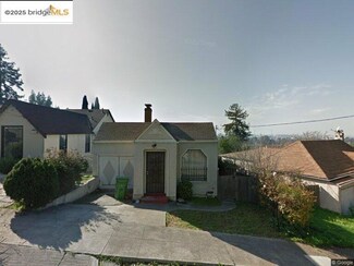 3000 Partridge Ave, Oakland, CA 94605