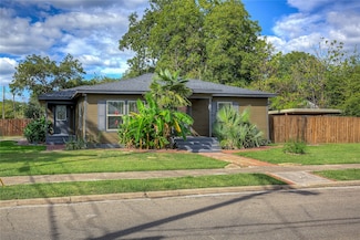 1918 Walworth St, Greenville, TX 75401