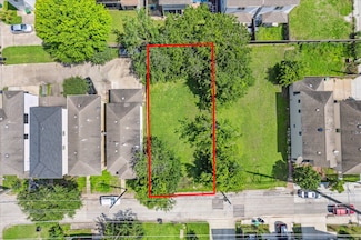 1106 Ruthven St, Houston, TX 77019