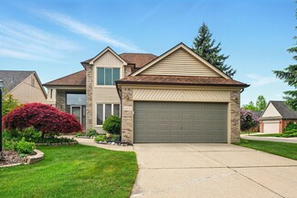 6510 Cross Creek Dr, Washington, MI 48094