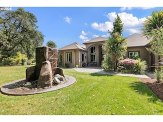 1025 Echo Dr, Roseburg, OR 97470