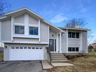14231 E 143rd Ln, Burnsville, MN 55337