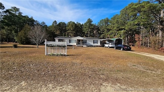 2156 Maxton St, Autryville, NC 28318