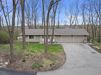 114 W Main St Unit 116, Delafield, WI 53018