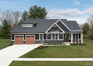6991 Shadow Oak Dr, Salem Heights, OH 45230