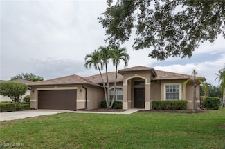 892 Grand Rapids Blvd Unit 3, Naples, FL 34120