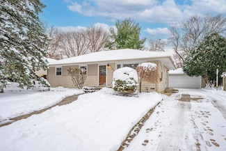 4107 Dakota Ln, Rockford, IL 61108