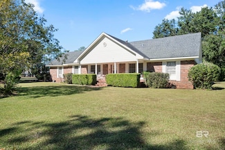 601 E 7th St, Bay Minette, AL 36507