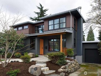 5707 NE 56th St, Seattle, WA 98105