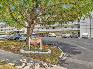 1025 SE 4th Ave Unit 102, Dania, FL 33004