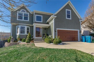 5818 Theden St, Shawnee, KS 66218