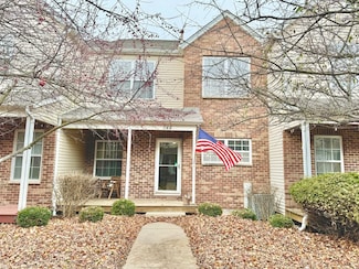544 Clayton Cir, Sycamore, IL 60178