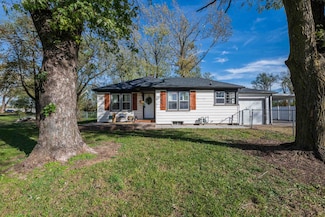 5248 N Valentine Rd, Park City, KS 67219