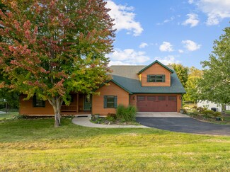 7A245 Tomahawk Ln, Apple River, IL 61001