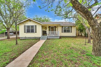 503 S 6th St, Valley Mills, TX 76689