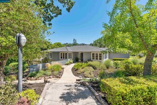 6 Irving Ln, Orinda, CA 94563
