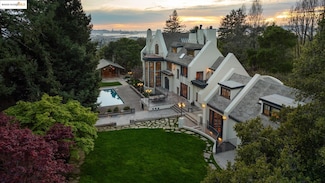 227 Tunnel Rd, Berkeley, CA 94705