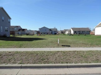 328 Buena Vista Dr, Arlington, WI 53911