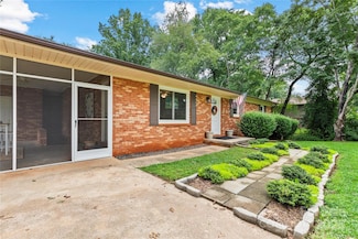 4515 Diamond St, Hudson, NC 28638