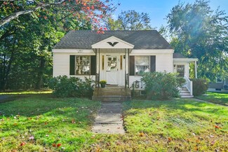 25 Almount Rd, Fitchburg, MA 01420
