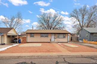 2008 Ridgewood Ln, Pueblo, CO 81005