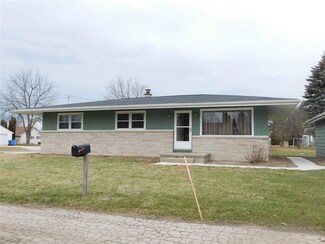 1100 Pleasant St, Watertown, WI 53098