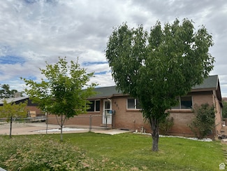 491 S Mountain View Dr, Moab, UT 84532