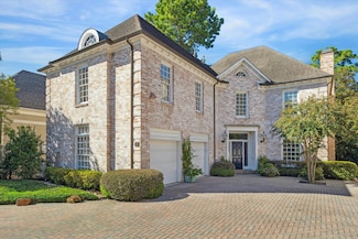 18 Pinewold Cir, Houston, TX 77056