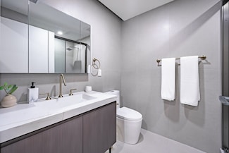11-52 44th Dr Unit 4-C, Long Island City, NY 11101