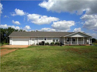 8496 SE 20 St, Murdock, KS 67111