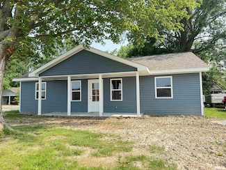 1609 W Chestnut St, Marion, IL 62959