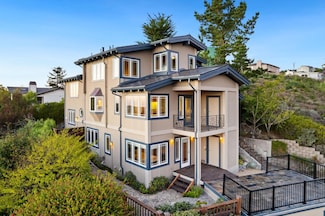 107 Dolphine Ave, El Granada, CA 94018