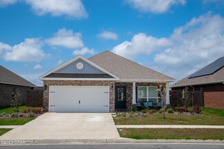 704 Cason Cir, Panama City, FL 32405