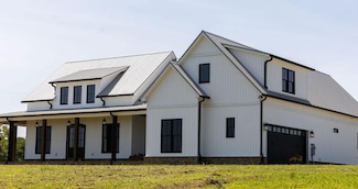 475 Saint Anthony Dr, Flemingsburg, KY 41041
