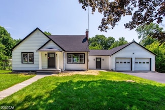 5 Dalrymple St, Randolph, NJ 07869