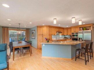 8232 Zenith Ave S, Minneapolis, MN 55431