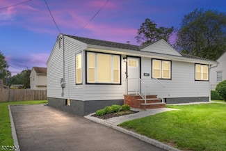 126 Lowden Ave, South Plainfield, NJ 07080