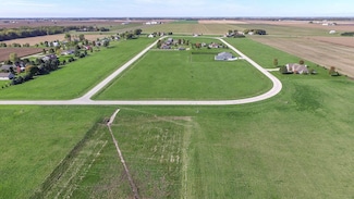 2433 N 4220th Rd, Sheridan, IL 60551