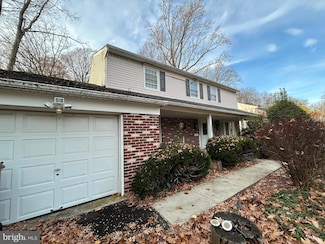 3225 Burn Brae Dr, Dresher, PA 19025