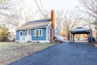 21 Greenfield St, Attleboro, MA 02703