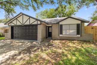 4904 Deerwood Cir, Baytown, TX 77521