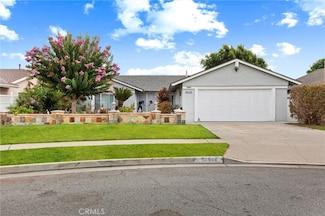 17974 Los Pesos Cir, Fountain Valley, CA 92708