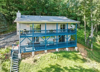 208 Tuckaway Rd, Waynesville, NC 28785