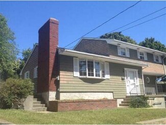 10 Highland Ave, Nahant, MA 01908