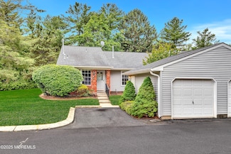 72 Boxwood Terrace, Red Bank, NJ 07701