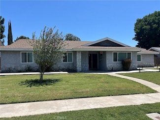 1160 N Laspina St, Tulare, CA 93274